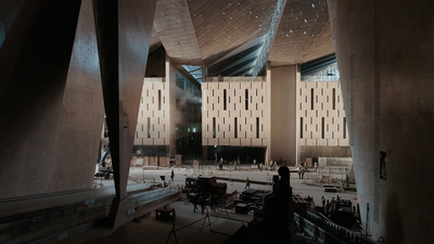 Grand Egyptian Museum - Im Tempel der Pharaonen