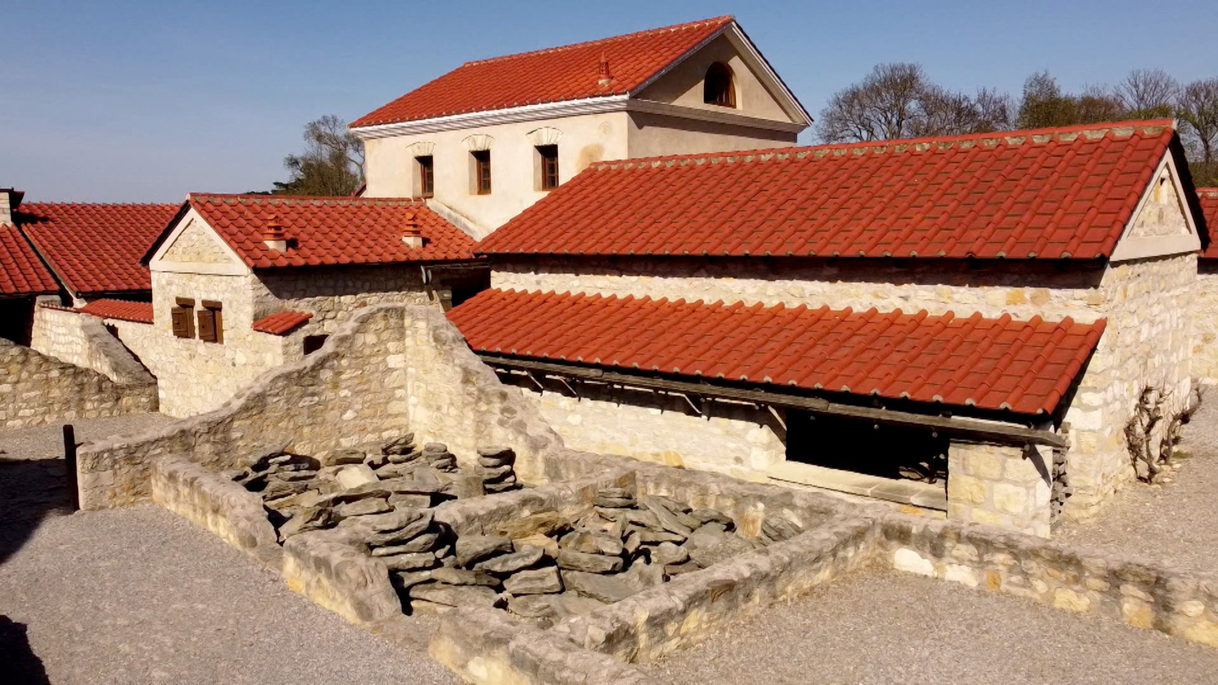 "Welterbe an der Donau - das römische Niederösterreich": Rekonstruiertes Stadtviertel Carnuntum.