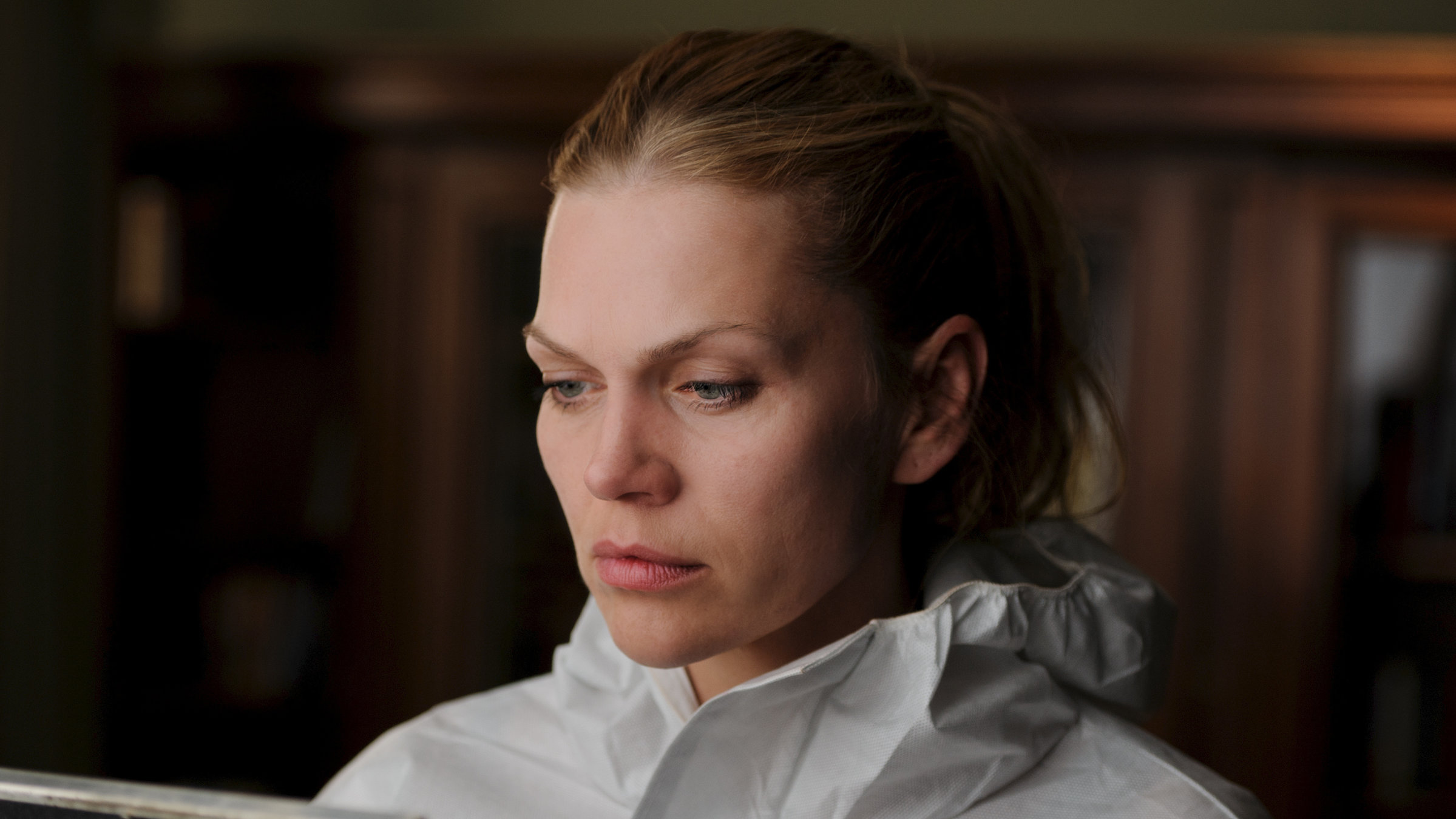 "Zeugin der Toten": Nahaufnahme von Judith (Anna Loos).