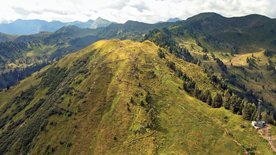 Die Riesneralm - Auffifoarn zum Owikemman