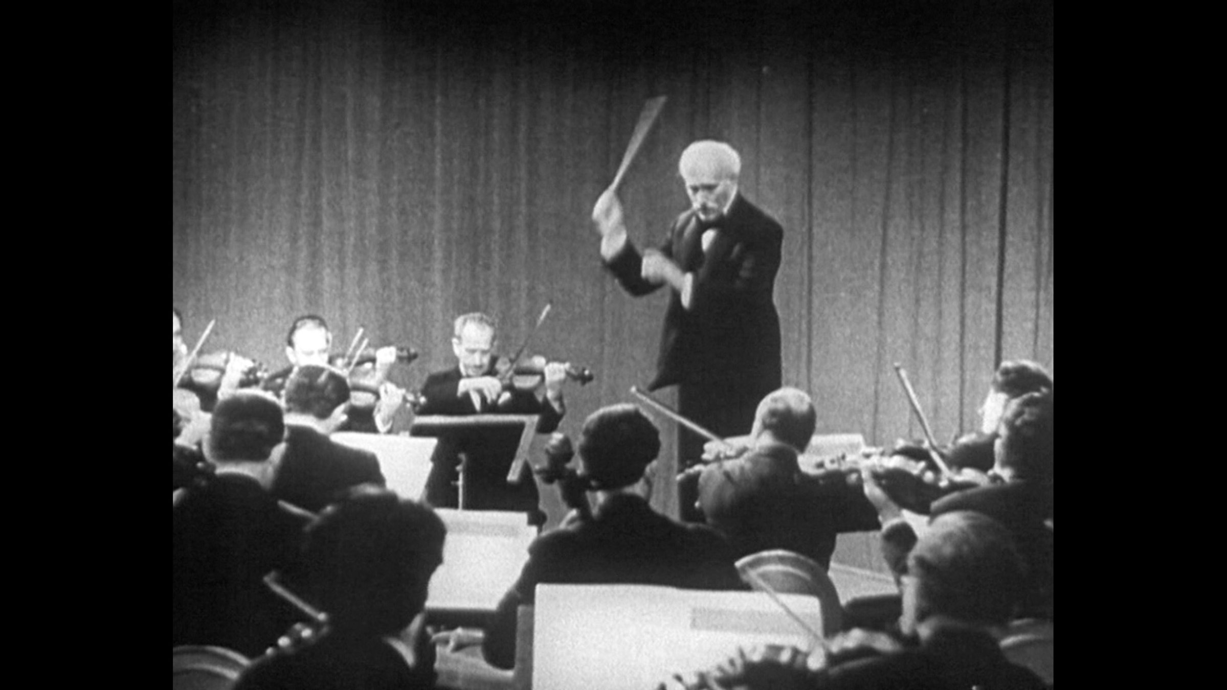 "Eine Stadt als Bühne - 100 Jahre Salzburger Festspiele": Arturo Toscanini dirigierend.