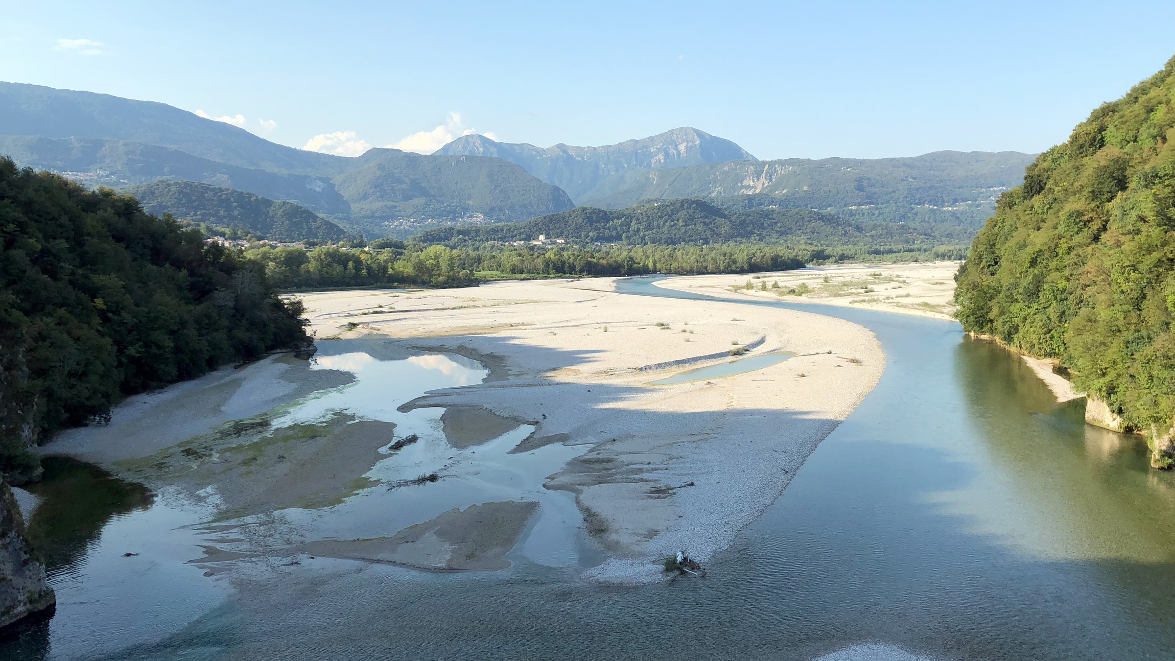 "An den Ufern des Tagliamento - Die Menschen und ihr Fluss": Flußpanorama