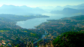 Der Vierwaldstättersee - Blaues Juwel der Schweiz