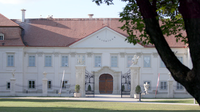 Burgen und Schlösser in Österreich – Das Marchfeld