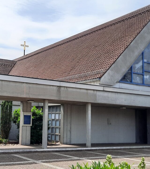 "Katholischer Gottesdienst - Be-Geistert!": Außenansicht der Pfarrkirche St. Georg in Jockgrim