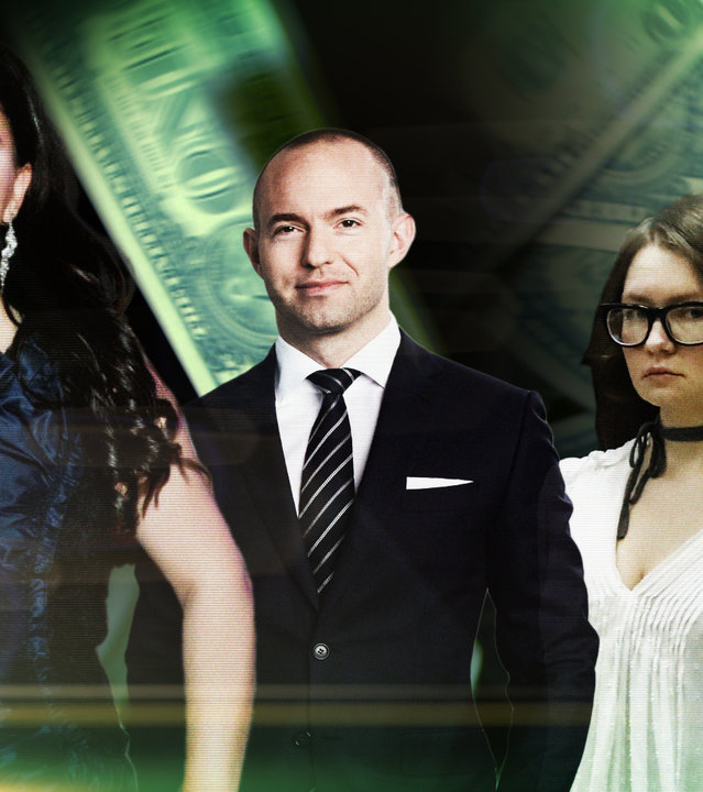 "Terra X History - Most wanted. Geld, Gier Größenwahn": Fotocollage: Nebeneinander angeordnet sind Fotos von Krypto-Queen Ruja Ignatova, l., Wirecard-Manager Jan Marsalek, M., Hochstaplerin Anna Sorokin, r., dahinter fliegen Dollarscheine.