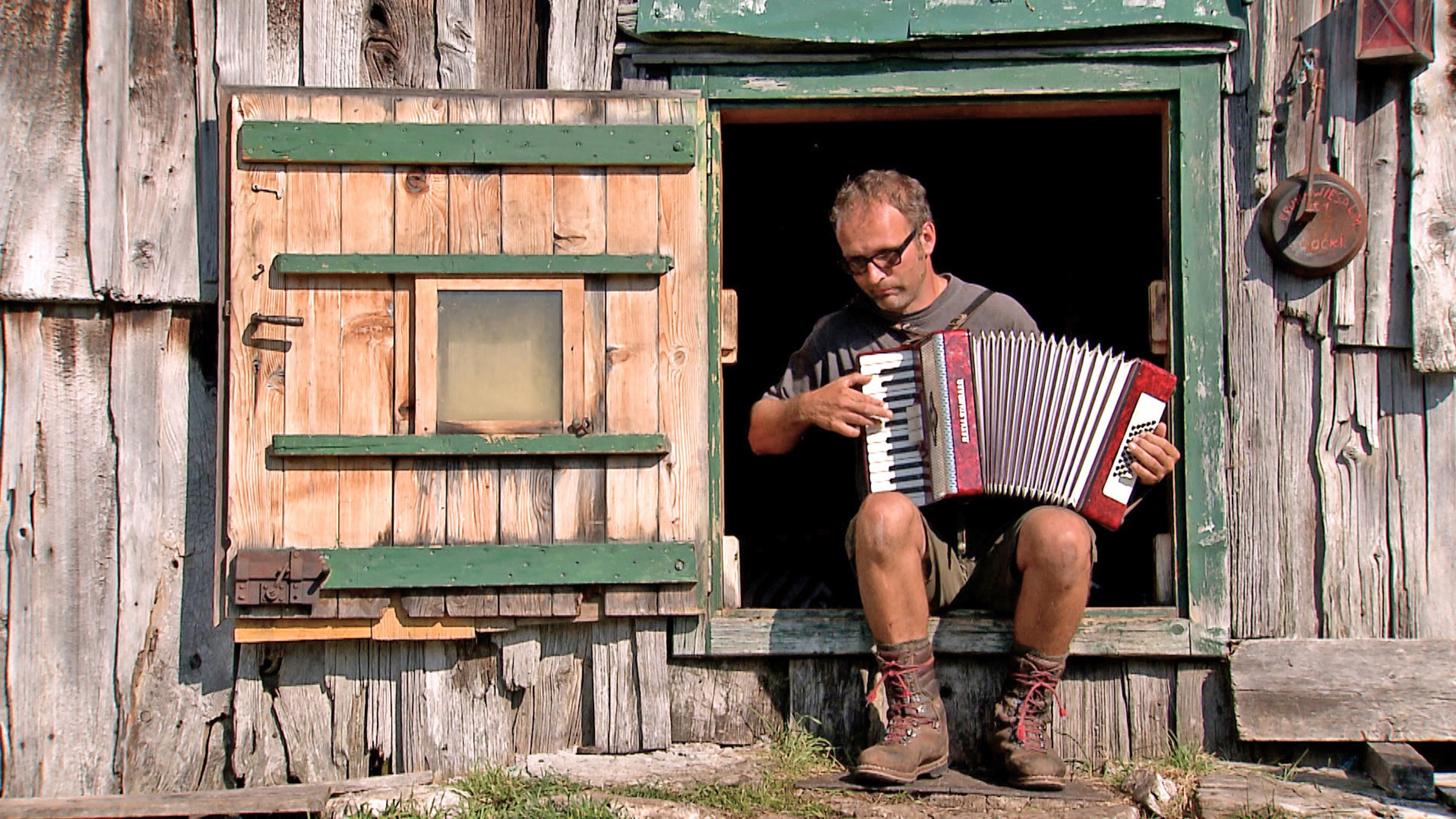 "Sommer auf der Augstwiesalm": Stefan Kaiser Musiker und Halter.