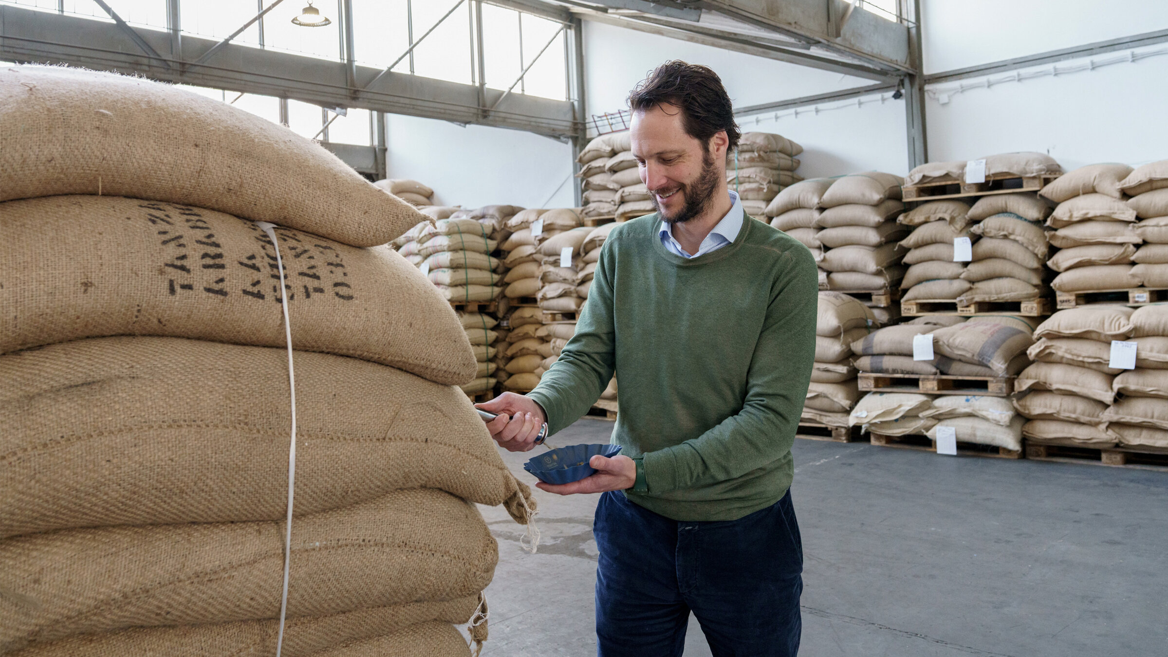 "Die Nordreportage: Kaffeeprofis im Norden": Kaffee ist das Lieblingsgetränk der Deutschen. Im Schnitt trinkt jeder fast vier Tassen pro Tag.