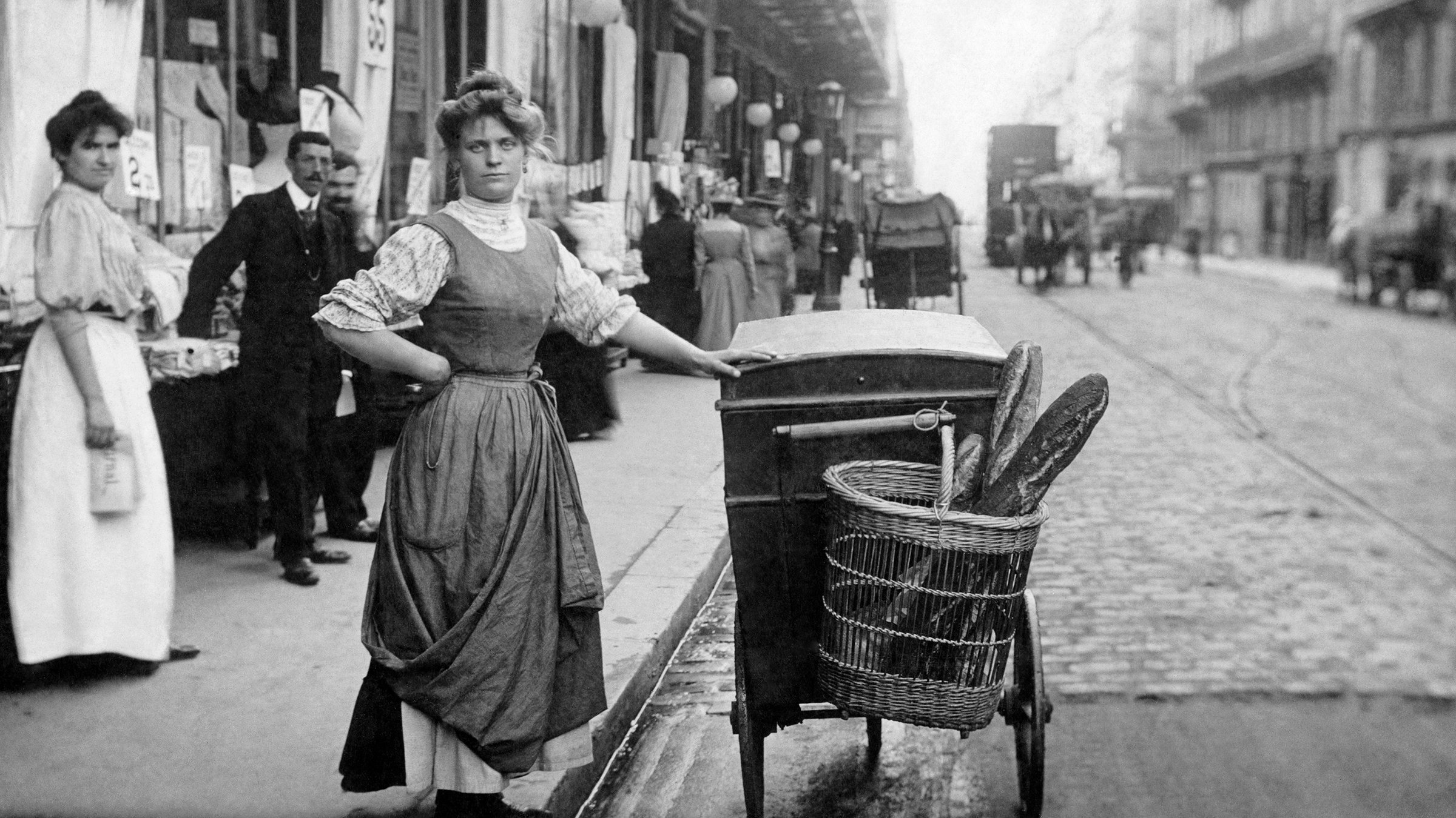 "Paris. So schön war das!": Eine Brotverkäuferin in Paris, 1905