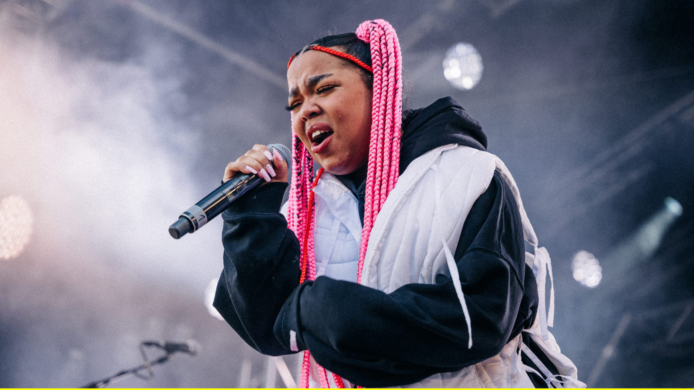 "SWR3 New Pop 2021 - Zoe Wees": Zoe Wees auf der Openair-Bühne