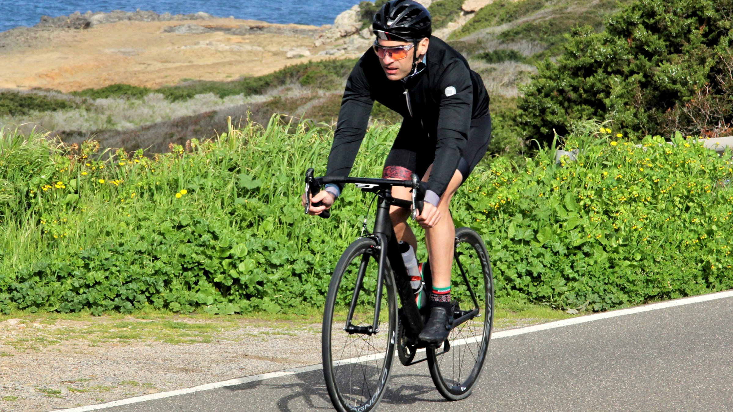"Trauminseln - Mit dem Rad auf Korsika": Giovanni Lamieri fährt eine seiner absoluten Lieblingsstrecken: 60 Kilometer von Alghero über Bosa nach Tinnura.