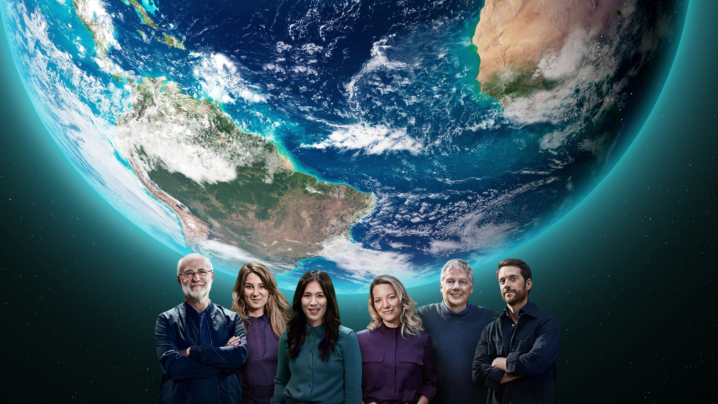 "Terra X: Unsere Kontinente - Südamerika": Die Moderatoren vor der Weltkugel. Prof. Harald Lesch, Jasmina Neudecker, Dr. Mai Thi Nygen-Kim, Prof. Antje Boetius, Colin Devey und Mirko Drotschmann.