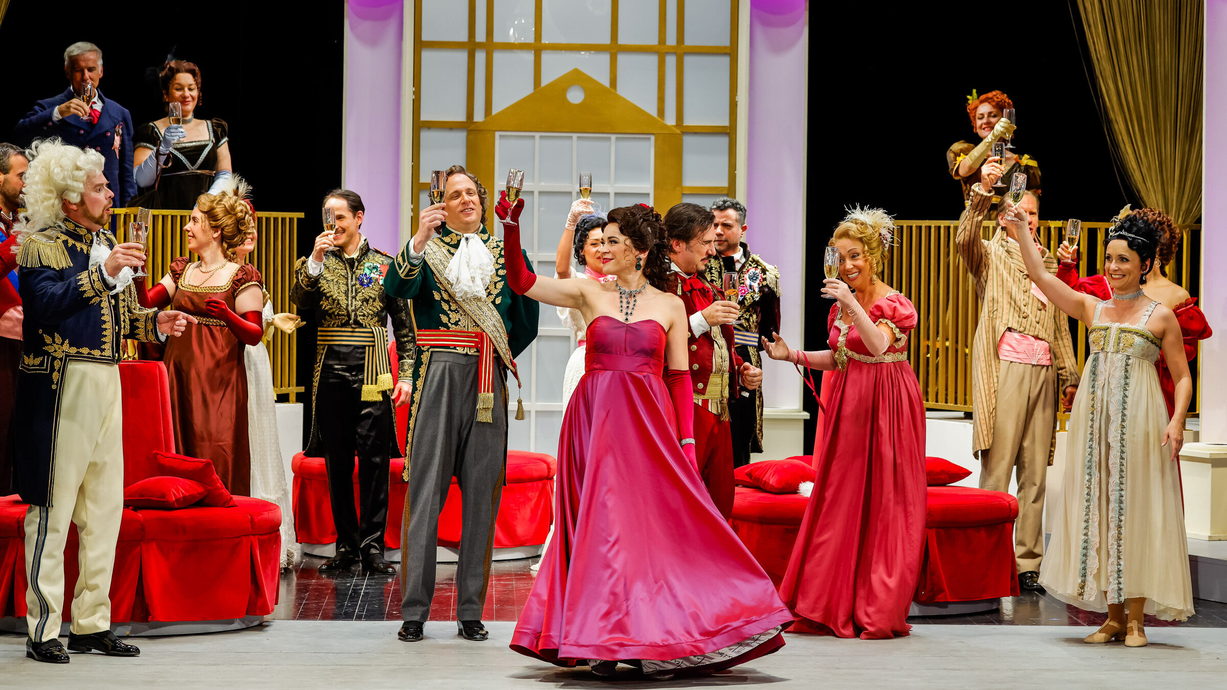 "Wiener Blut": Franz Frickel, Clemens Kerschbaumer, Sieglinde Feldhofer, Verena Barth-Jurca, Ensemble.