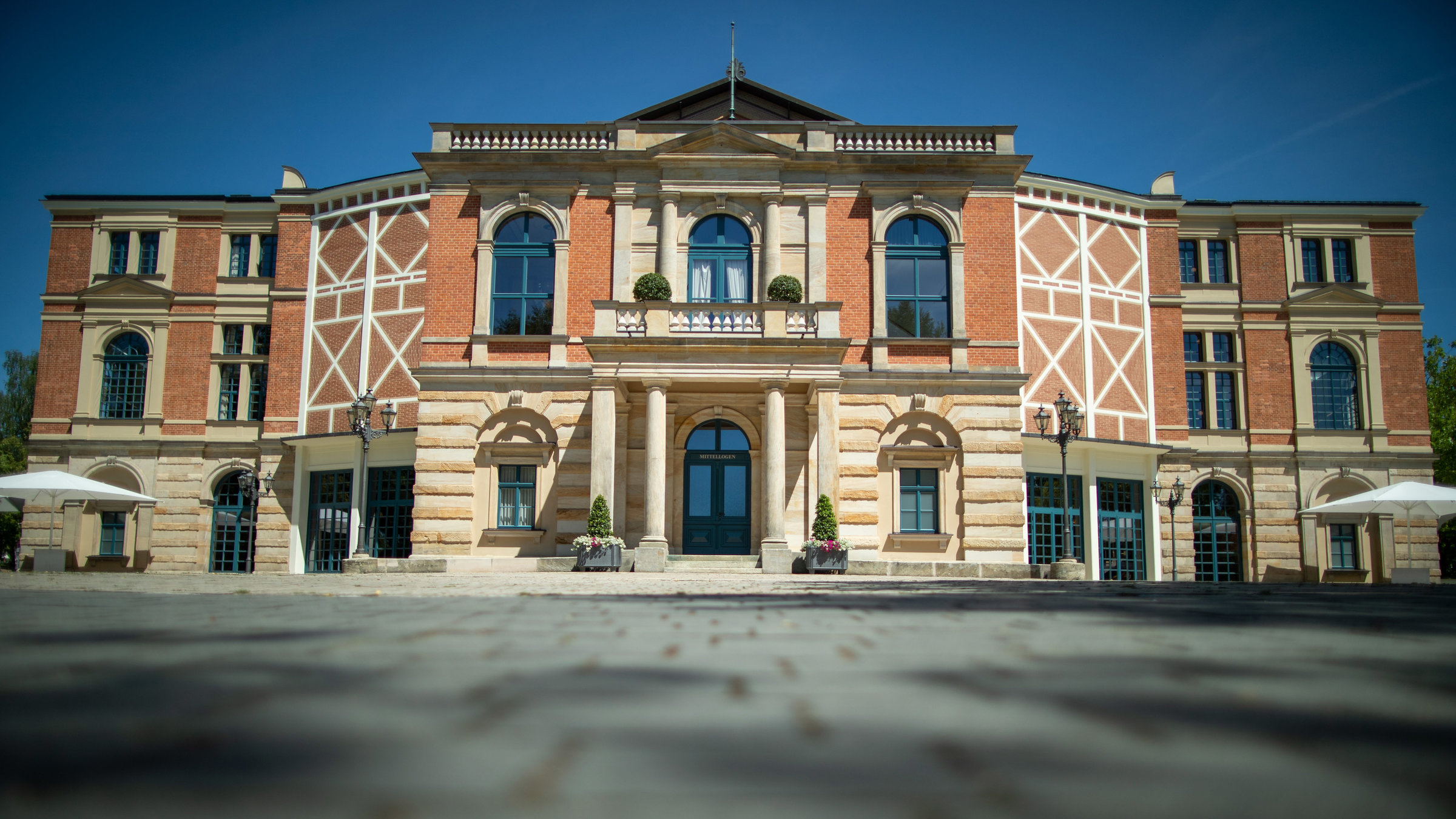 Festspielstädte und die Krise: Das Richard-Wagner-Festspielhaus in Bayreuth von außen.