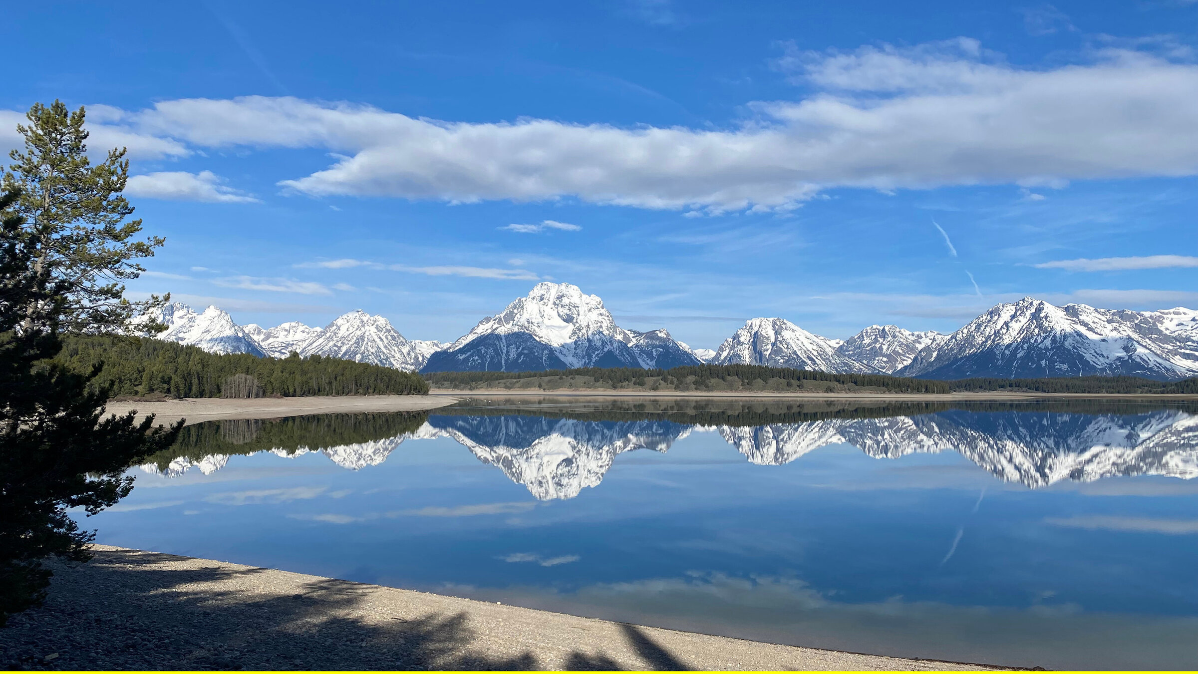 "Wyoming - Im einsamen Herzen Amerikas": Malerisches Bergmassiv im Grand Teton Nationalpark.