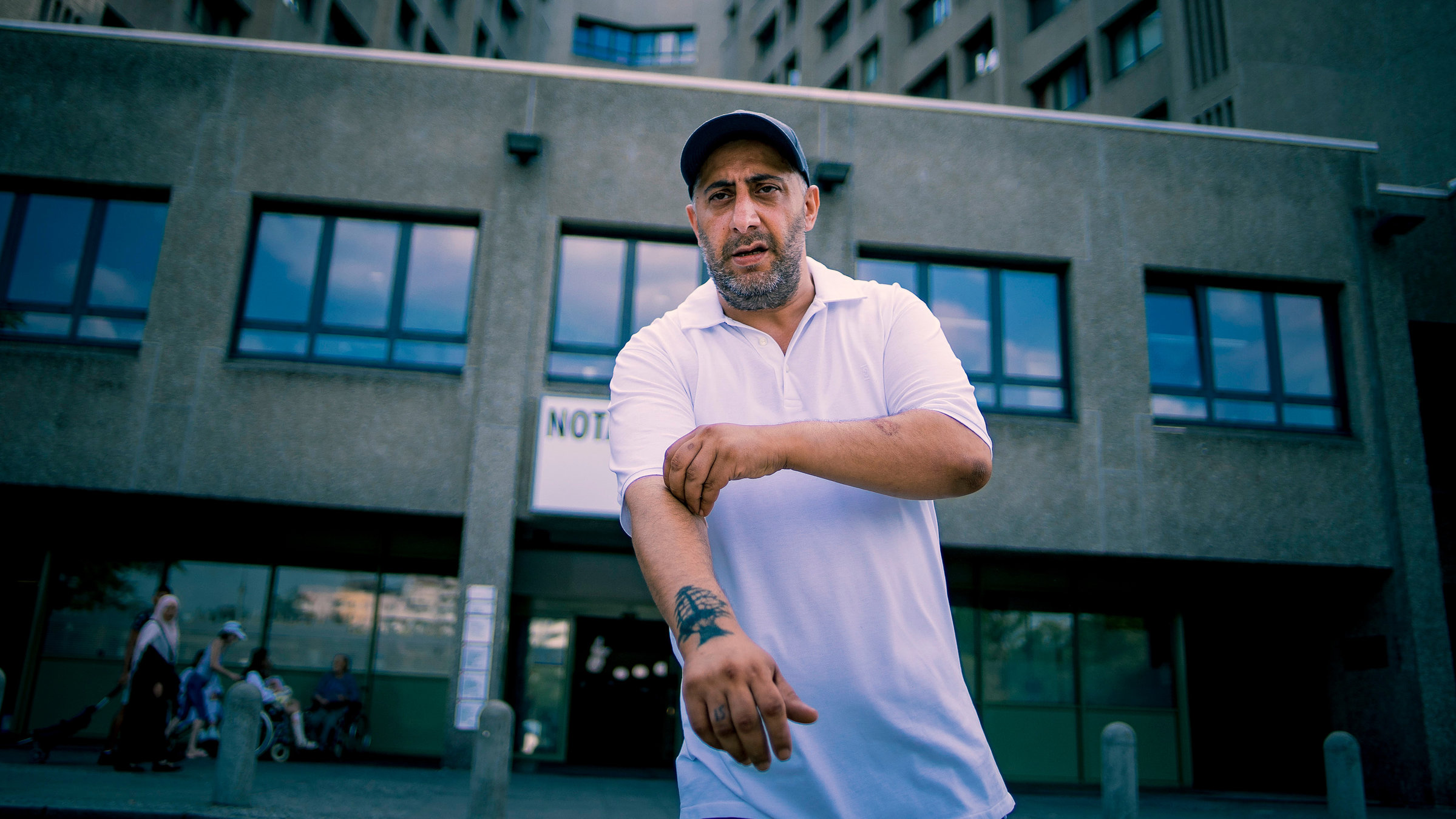 "In Berlin wächst kein Orangenbaum": Zurück in seinem Kiez: Nabil (Kida Ramadan).