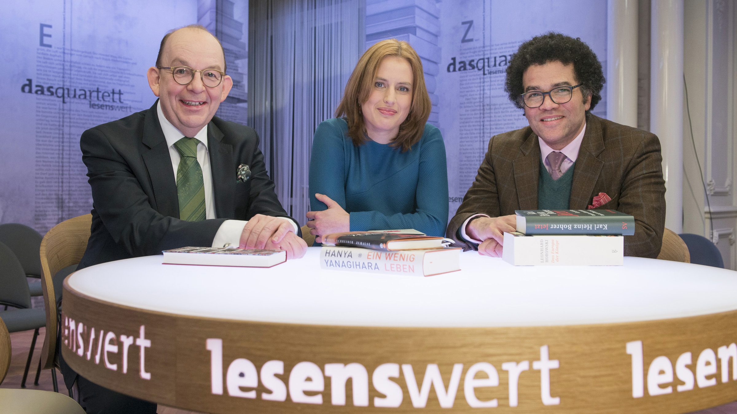 "lesenswert quartett" - Das Stamm-Team v. li. I Denis Scheck, Insa Wilke und Ijoma Mangold.