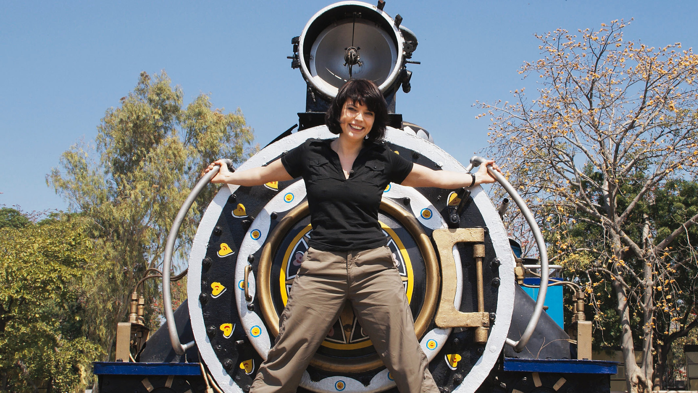 "Bahnhöfe dieser Welt - Nächster Halt Zukunft": Mona Vetsch im Eisenbahnmuseum in Delhi.