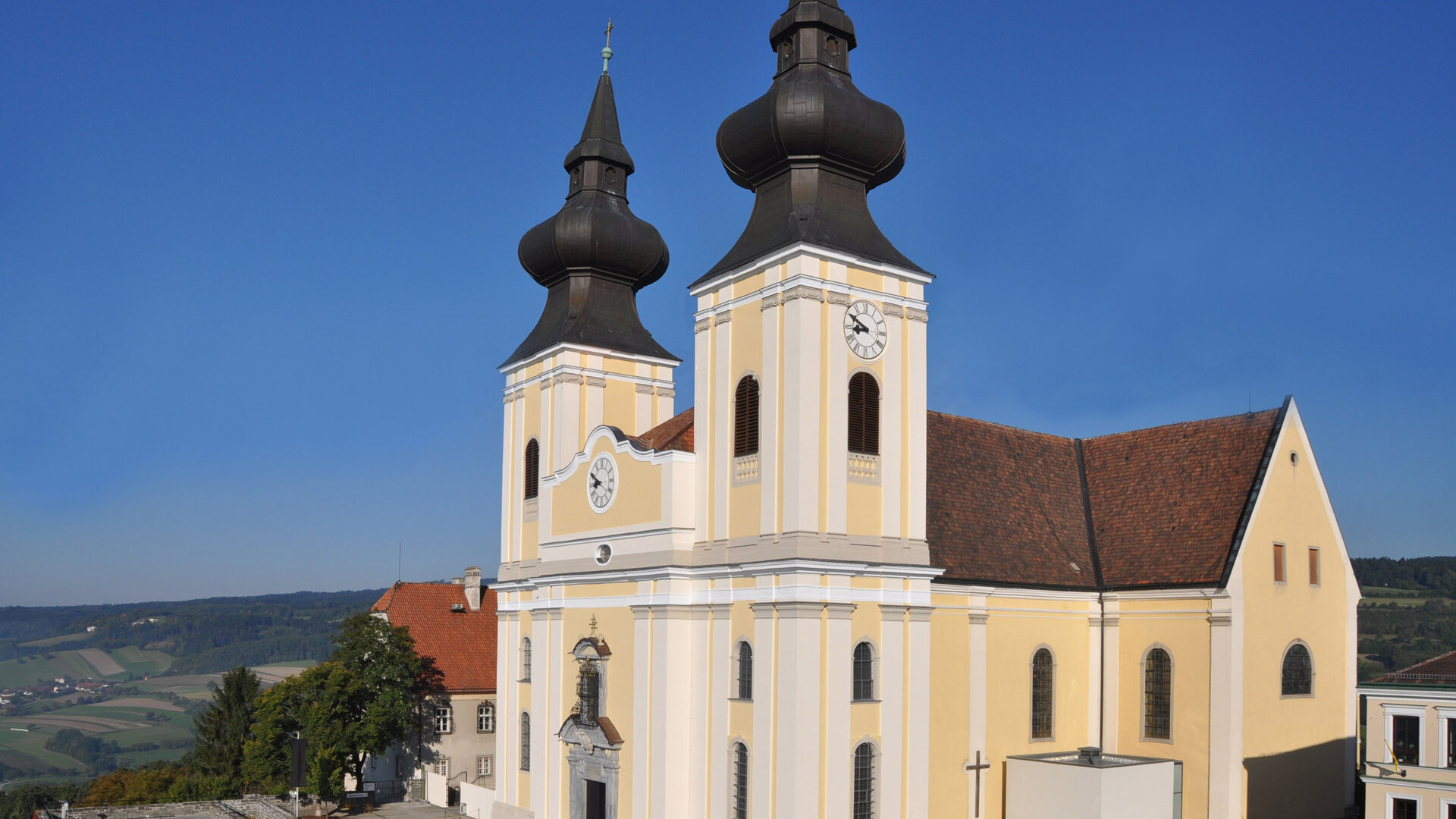 "Katholischer Gottesdienst - Pilger der Hoffnung": Außenansicht der Basilika Maria Taferl in Niederösterreich