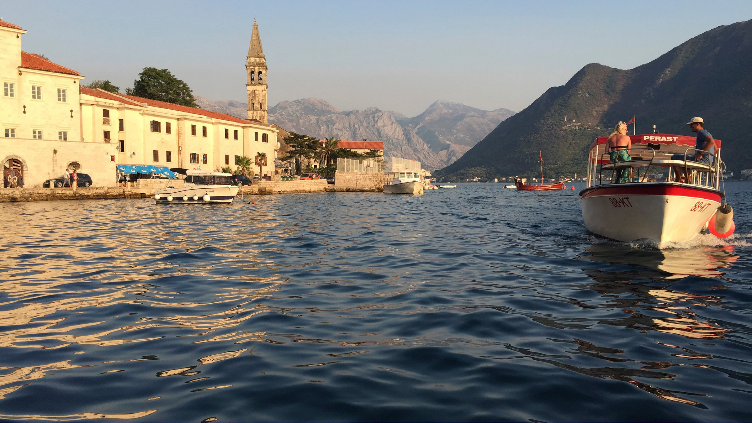 "Ostwärts - Eine Reise durch das Baltikum": Ehemalige venezianische Stadt Perast.