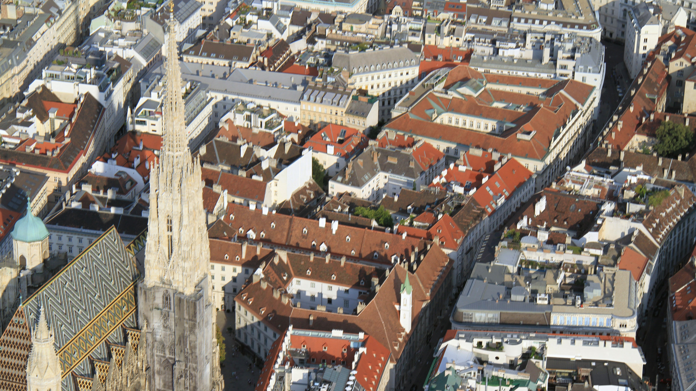 "Luftige Höhen - Wien (von) oben" - Stephansdom und Innere Stadt.