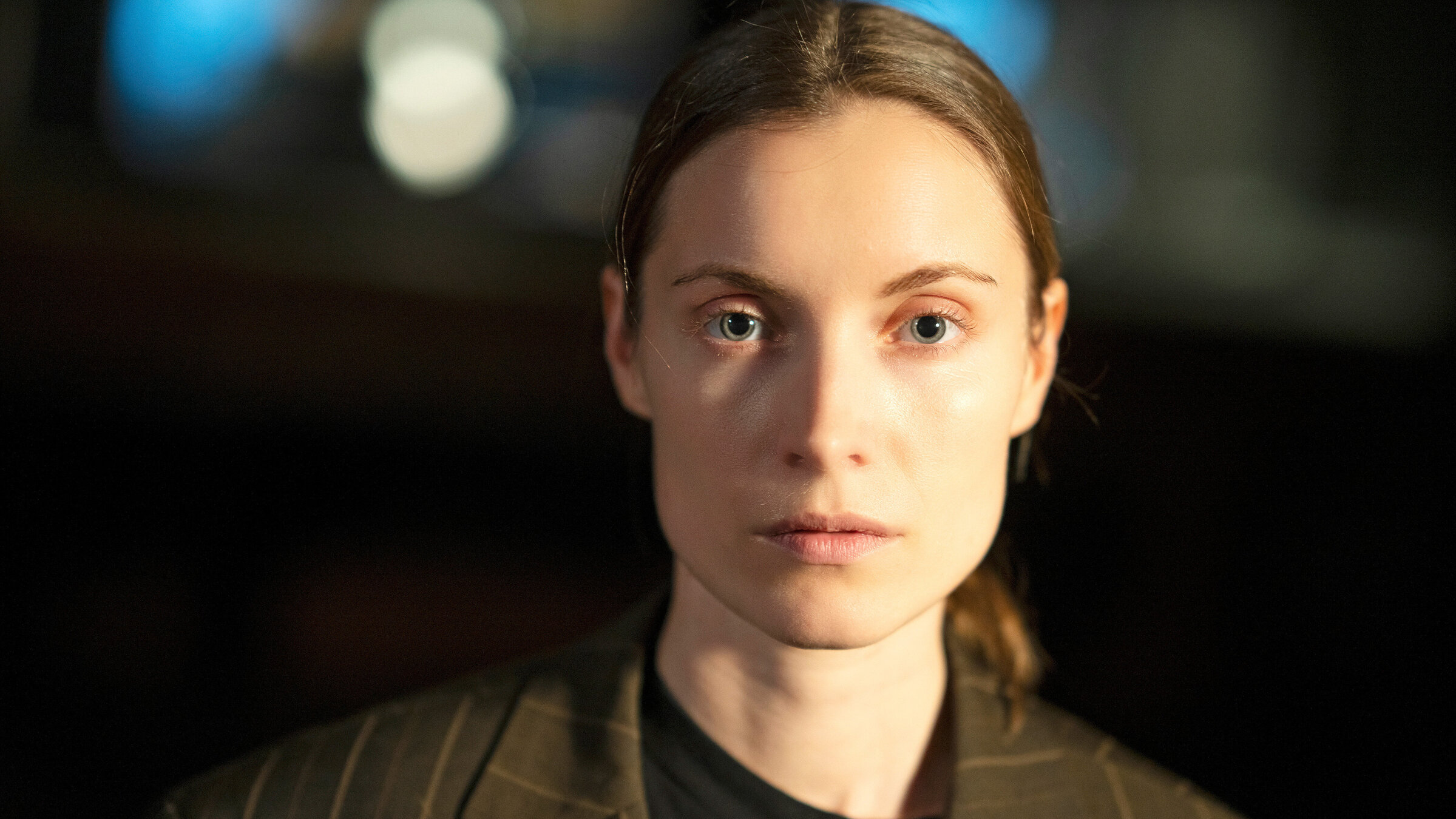 "Literatur to go (3/10) - Die Wand von Marlen Haushofer": Adriane Grzadziel liest Marlen Haushofer “Die Wand“.