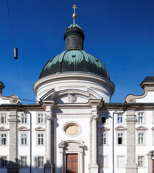 "Katholischer Gottesdienst - Ein Fest für die Armen": Außenansicht der Kirche der Barmherzigen Brüder in Salzburg.