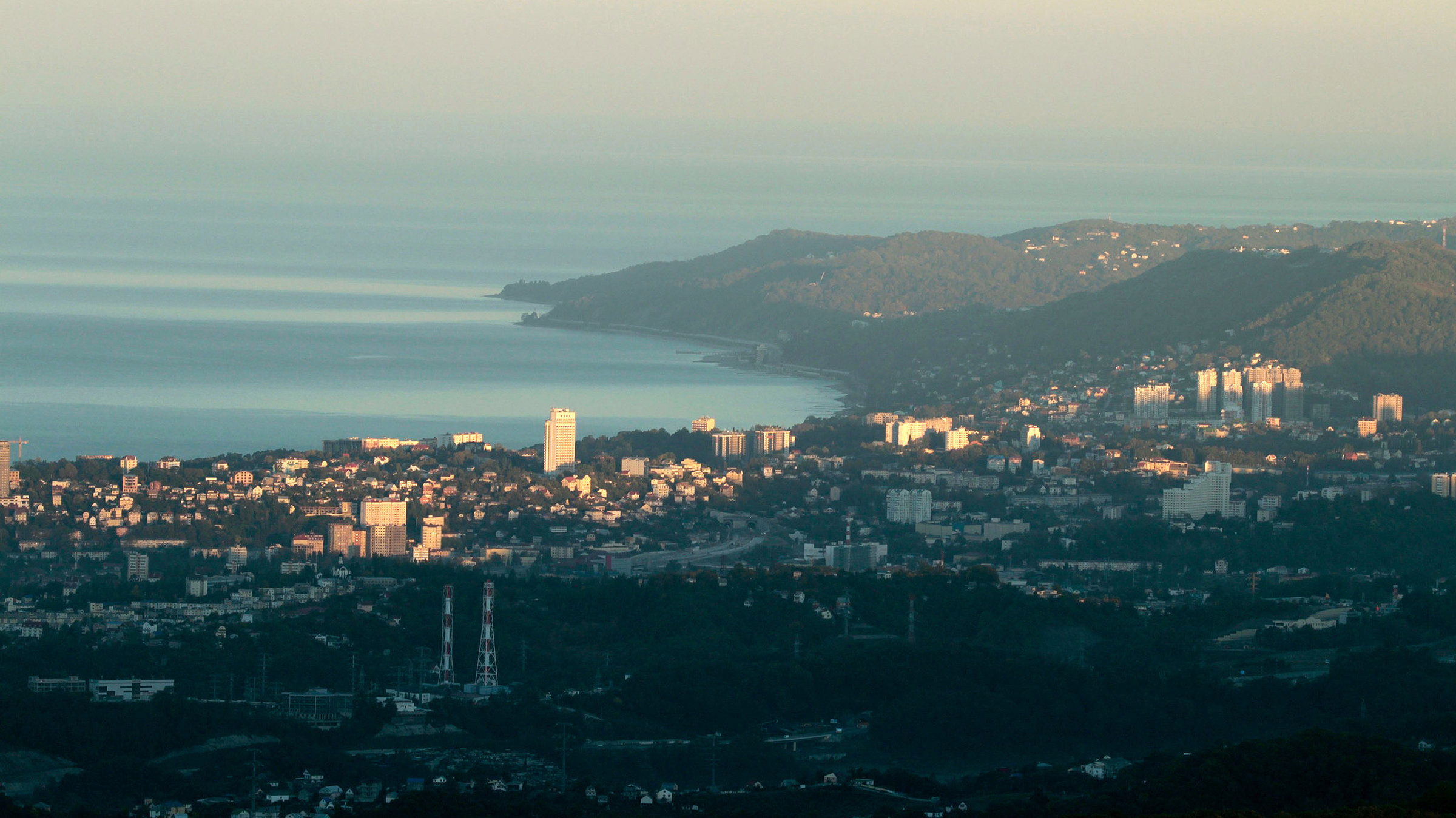 "Ostwärts - eine Reise rund um Sotschi": Sotschi in der Morgensonne