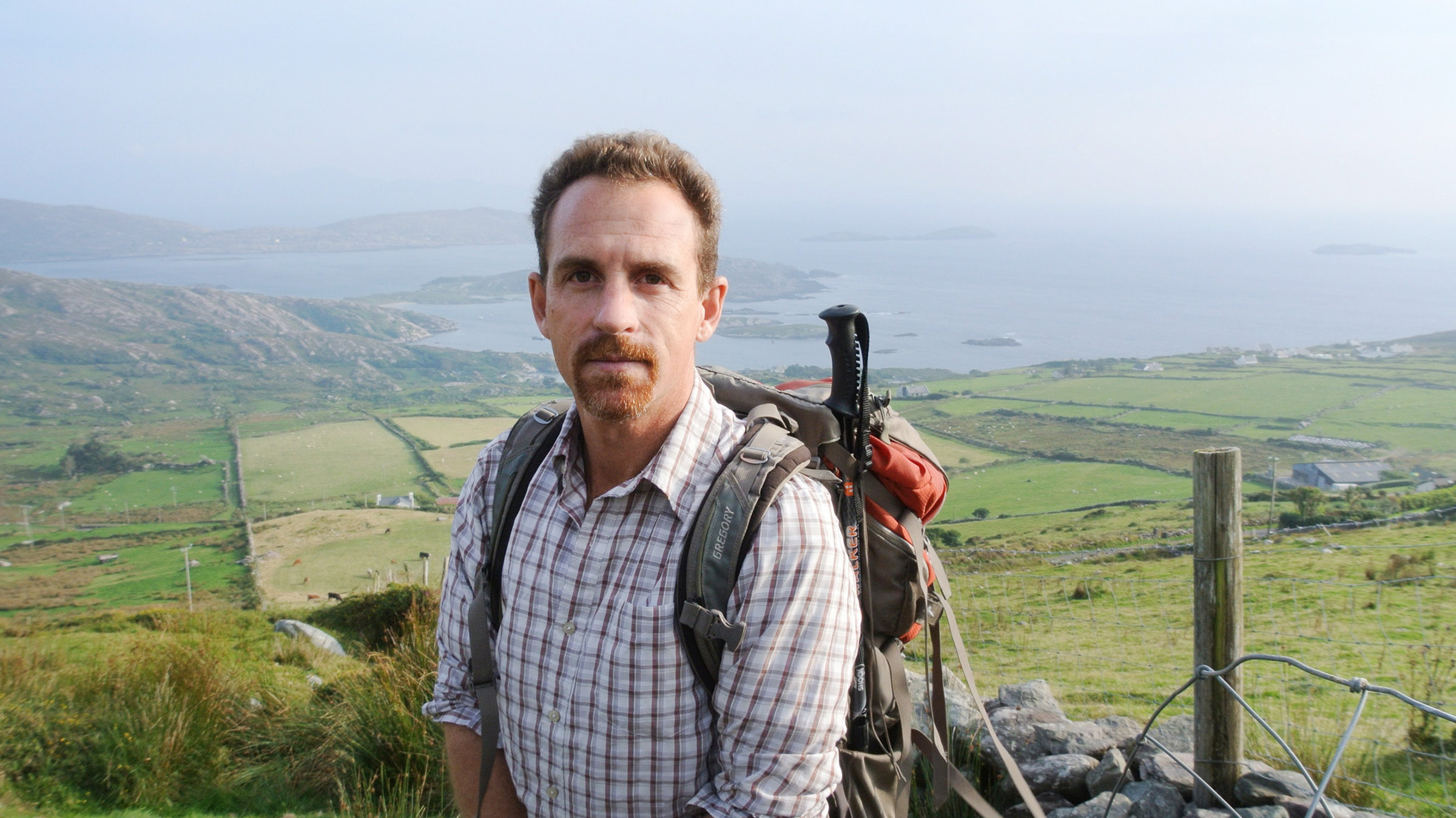 “Wanderlust!: Durch Irlands Südwesten” - Bradley Mayhew am Dingle-Weg in Kerry, Irland.