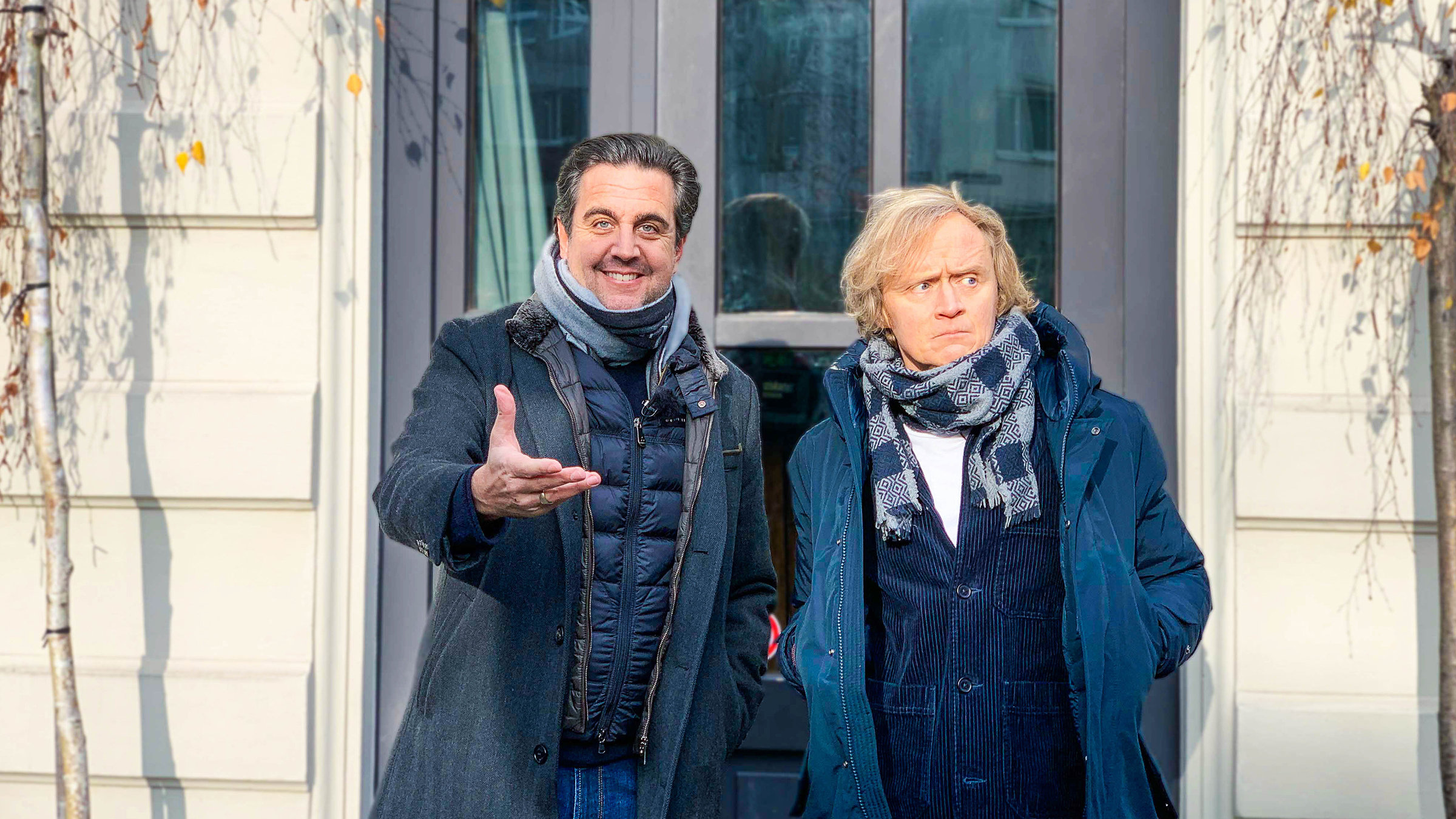 "Kurzstrecke mit Pierre M. Krause - Bastian Pastewka sorgt für 'Gute Unterhaltung'": Bastian Pastewka (li.) und Pierre M. Krause machen gemeinsam die Lindenstraße, Studio Schmitt und den WDR Fundus unsicher.