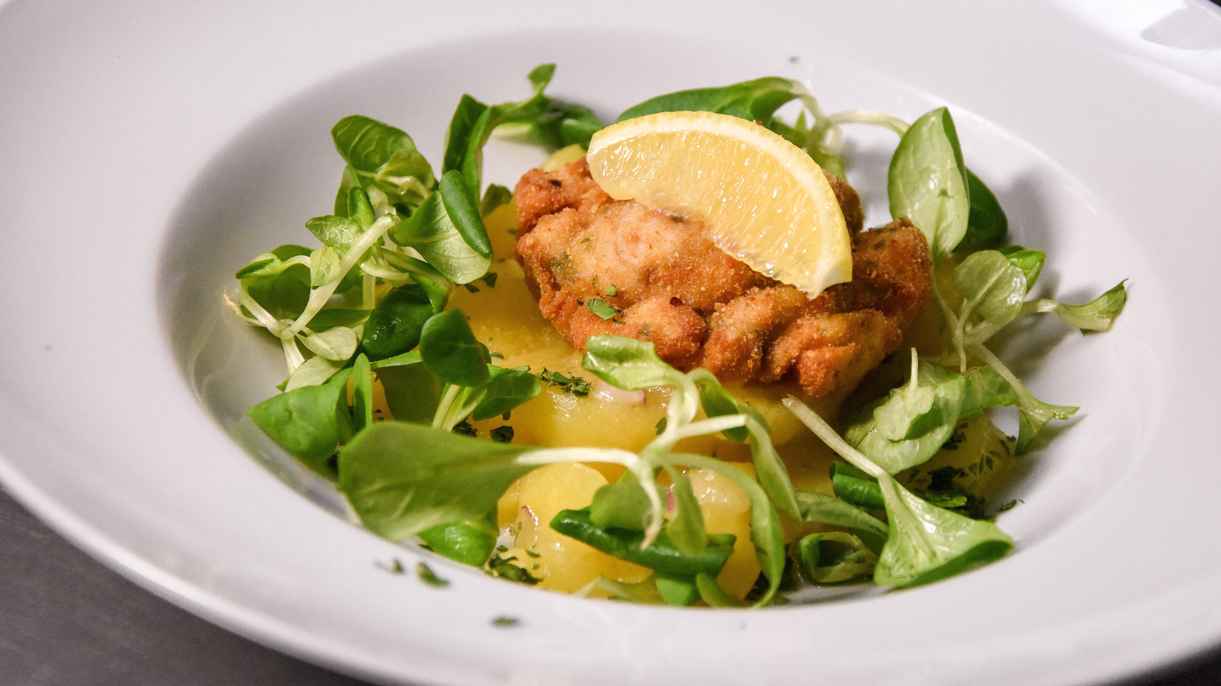 "Aufgetischt am Sonntag - Die Wiener Praterstraße": Gebackenes Lammhirn zu Mittag im  legendären Gasthaus Hansy am Praterstern