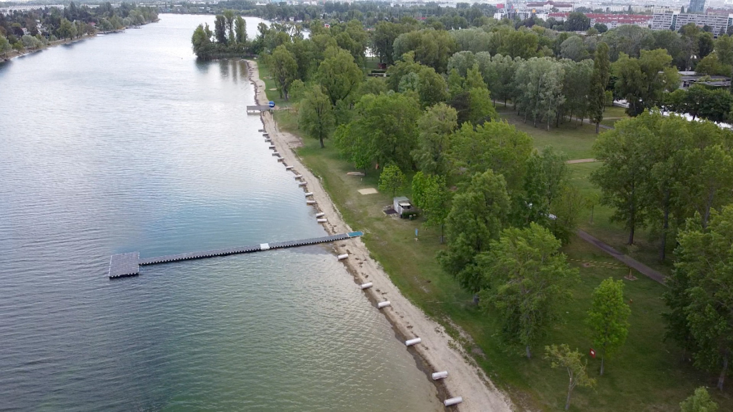 "Wiener Bäder - Eine Erfrischungstour (1/2) - Baden wie zu Kaisers Zeiten - Körperkult von anno dazumal": Gänsehäufl Oststrand.