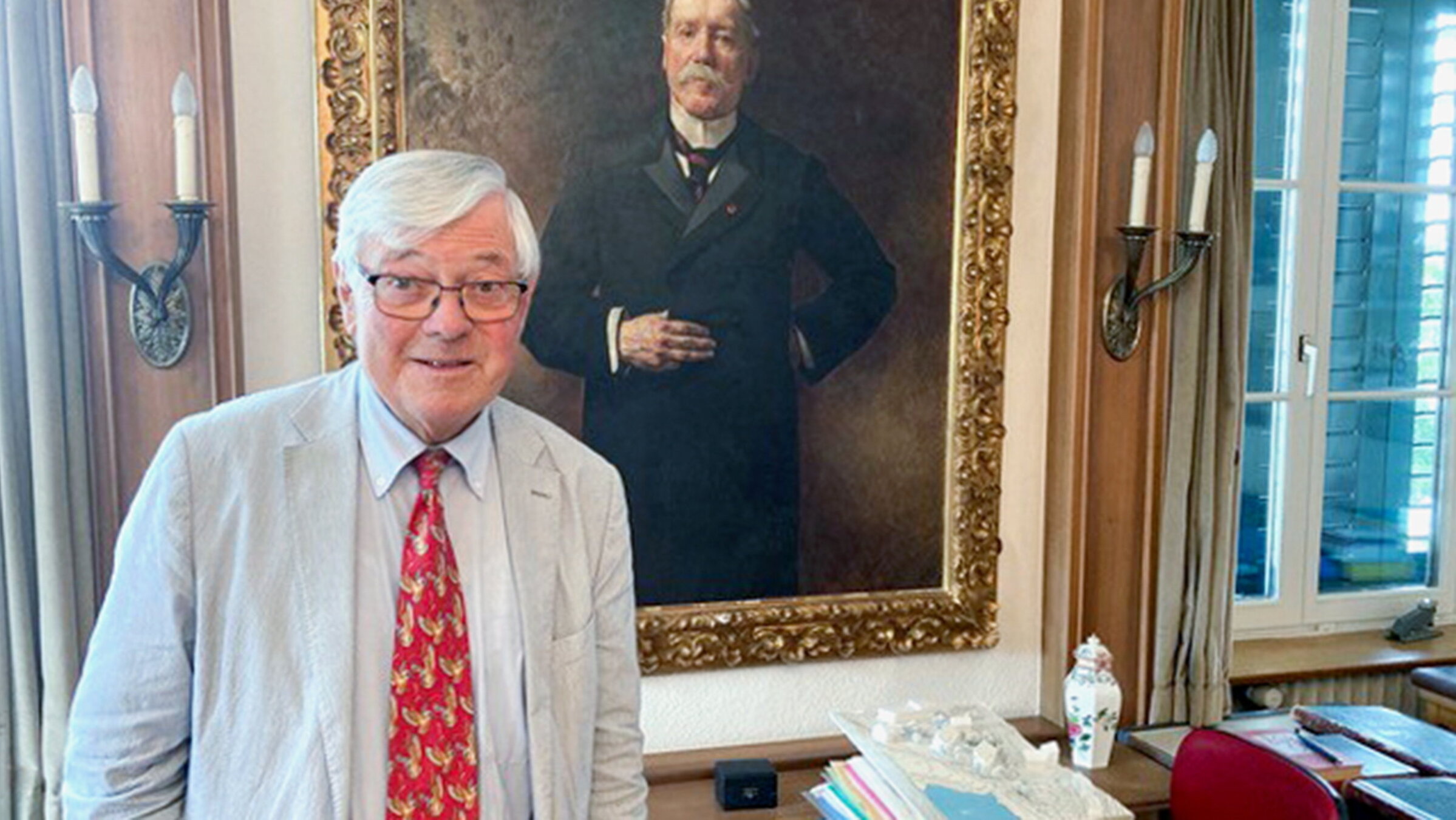 "Welterfolg Zürcher Seide": François Schwarzenbach, der Urenkel des Firmengründers Robert Schwarzenbach, musste zahlreiche Firmen des einstigen Seidenimperiums schließen.