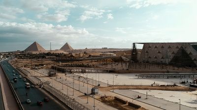 Grand Egyptian Museum - Im Tempel der Pharaonen