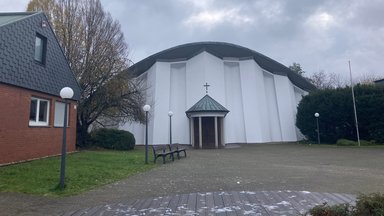 Gottesdienst - Kirche - Ganz Anders