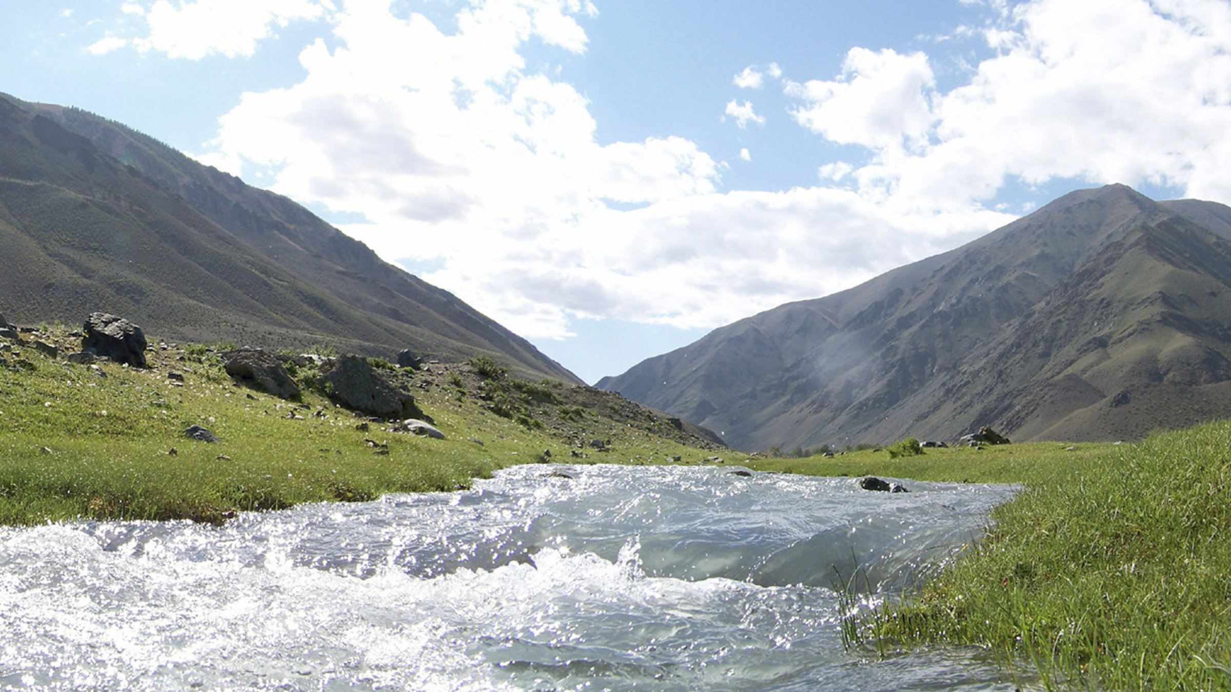 "Seen auf dem Dach der Welt, der Uvs Nuur in der Mongolei" - Rund um den Uvs Nuur See finden sich alle Ökosystemtypen Zentralasiens.