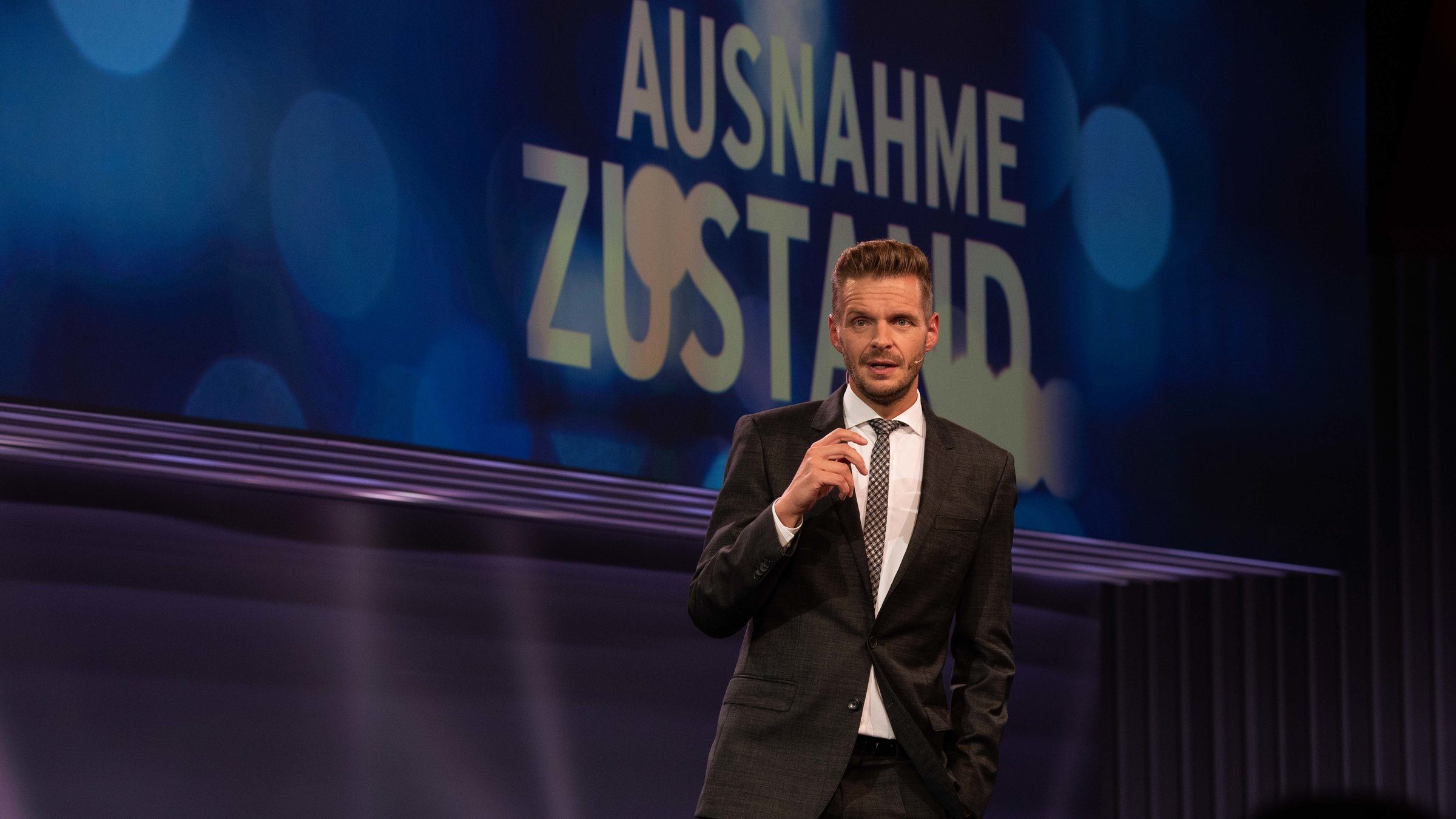 "Florian Schroeder: Ausnahmezustand" - Florian Schroeder