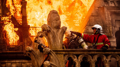 Spielfilm-highlights - Notre-dame In Flammen