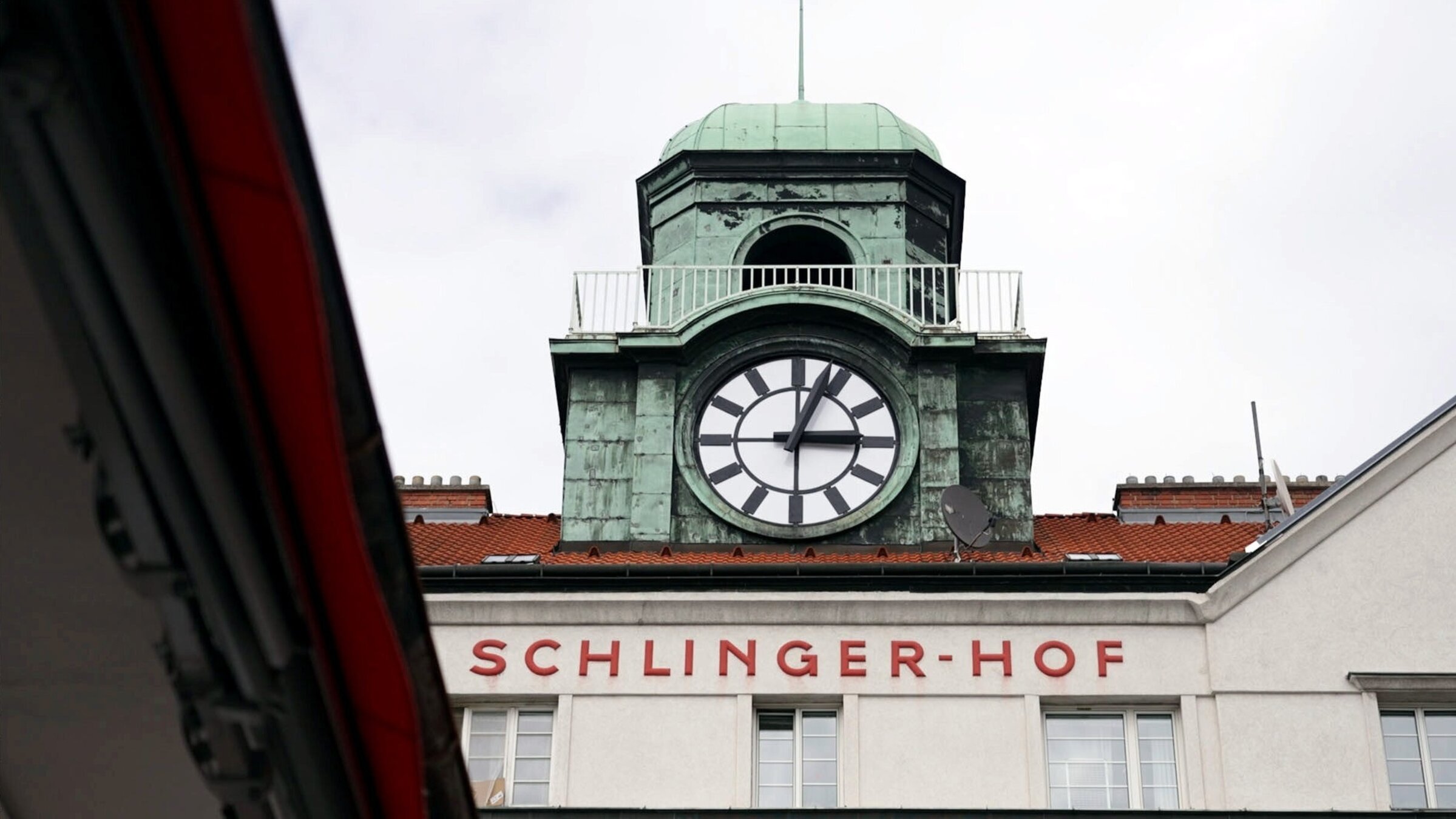 "Bezirksgeschichten (3/3) - Floridsdorf": Schlingerhof.