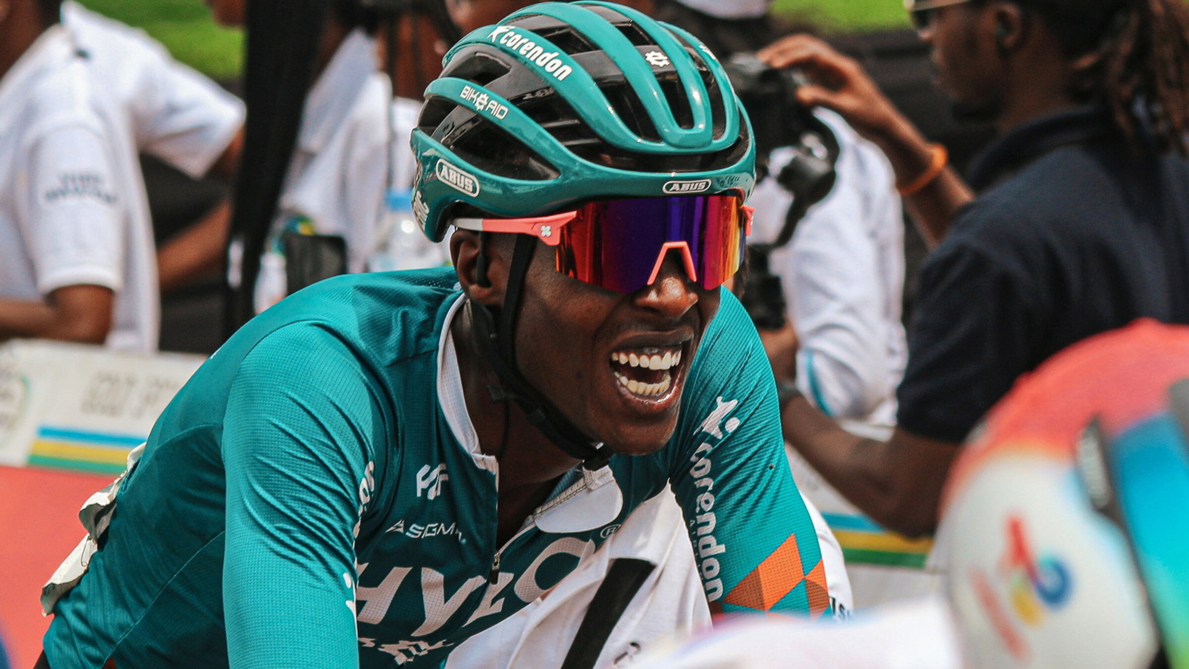 "Afrikas Velo-Revolution – Erobert der Kontinent die Radsportwelt?": Veloprofi.