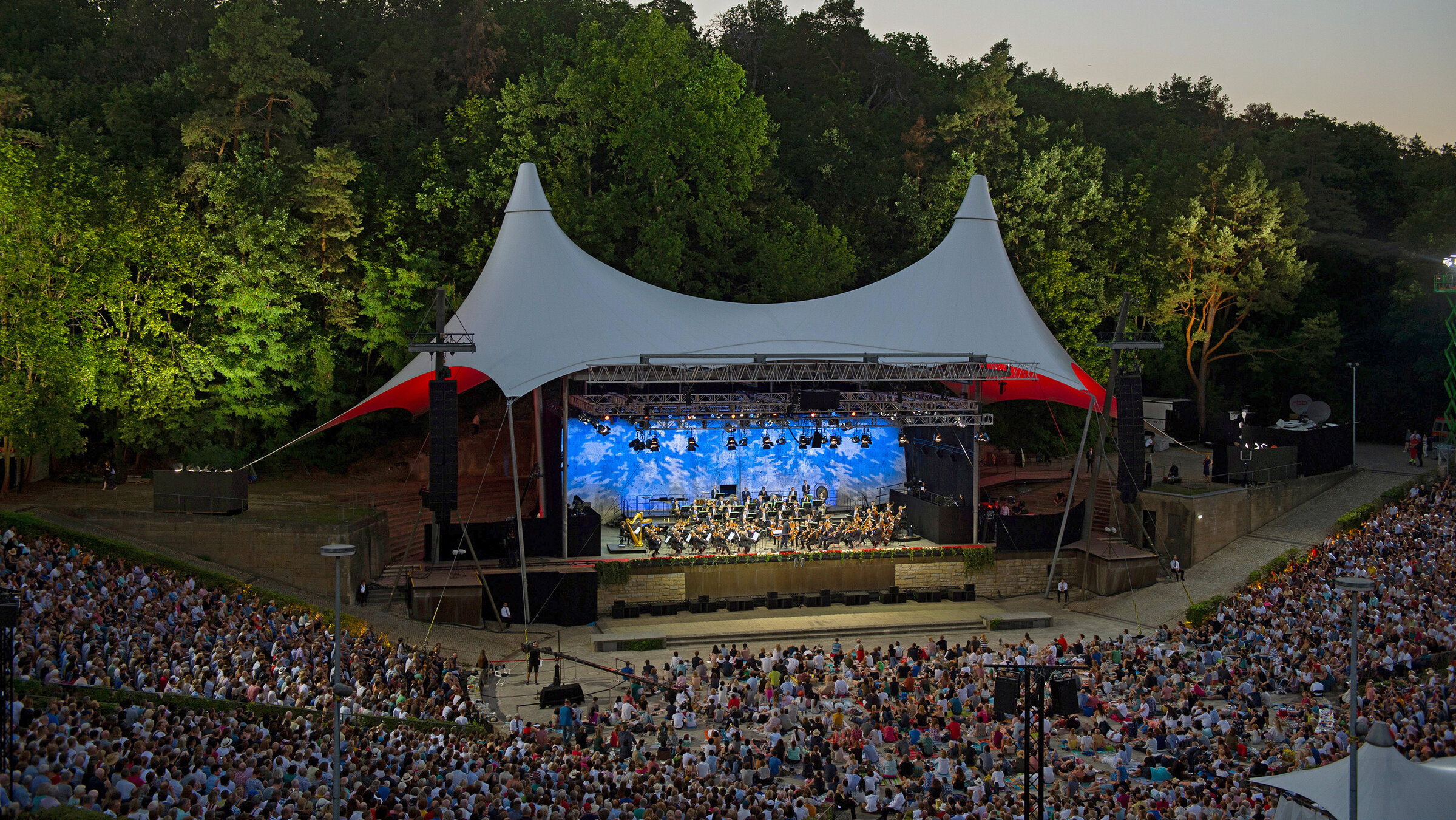 "Die Berliner Philharmoniker in der Waldbühne": Blick auf die Waldbühne.
