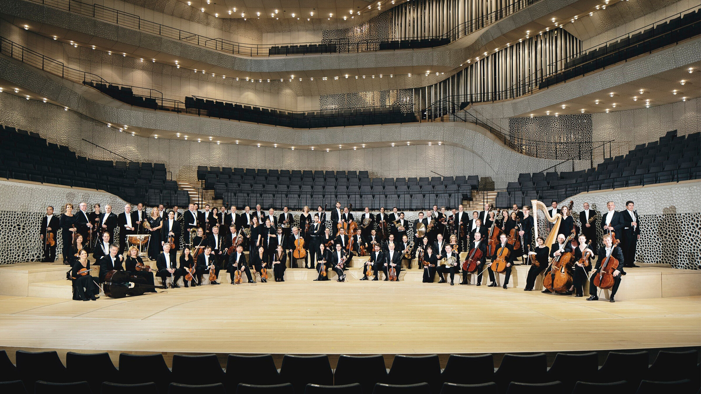 "Eröffnungskonzert Schleswig-Holstein Musik Festival 2025": Das NDR Elbphilharmonie Orchester beim Eröffnungskonzert des Schleswig-Holstein Musik Festivals in Lübeck.