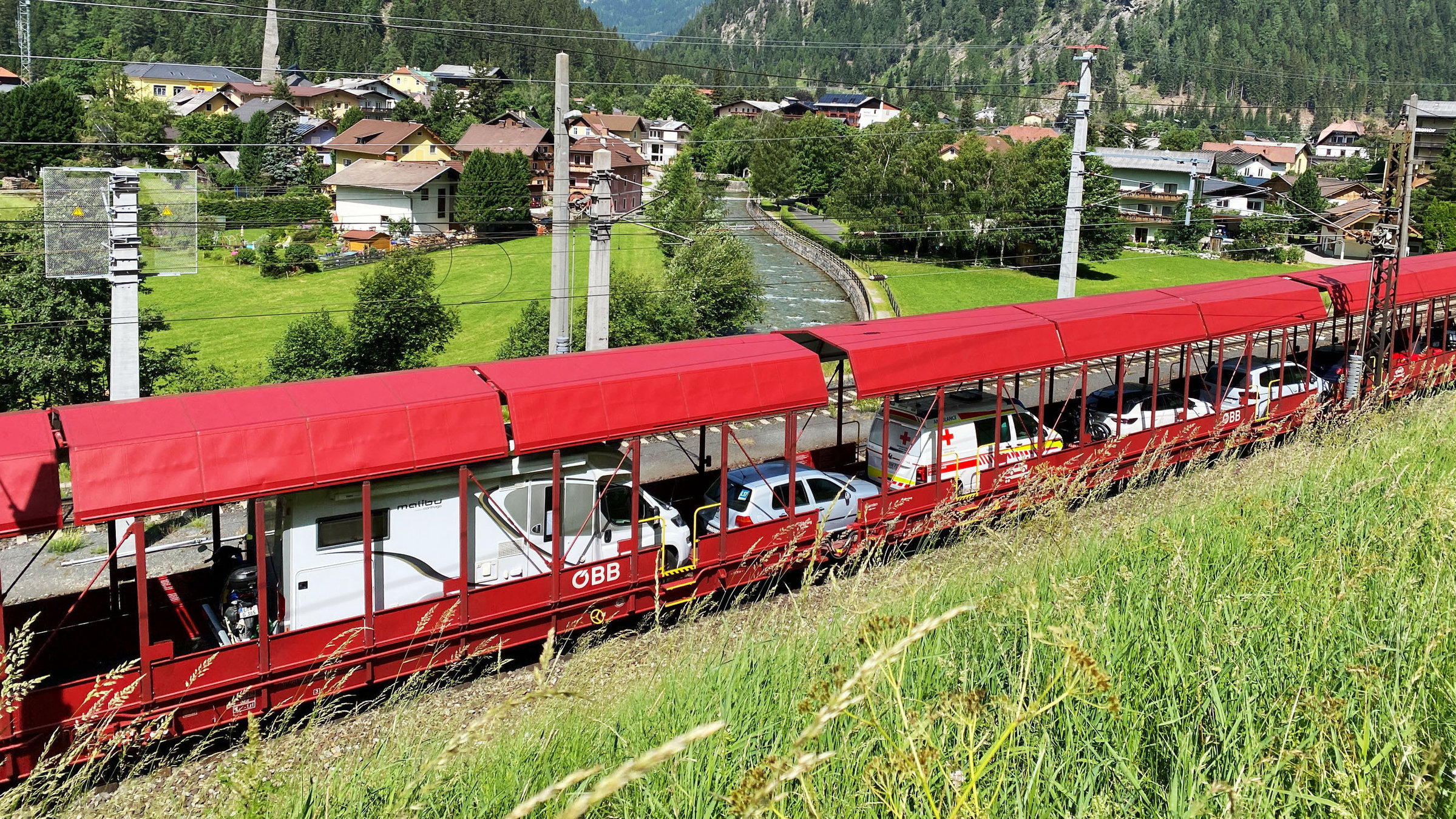 "Autoschleuse Tauernbahn - 100 Jahre huckepack": Autoschleuse Tauernbahn.