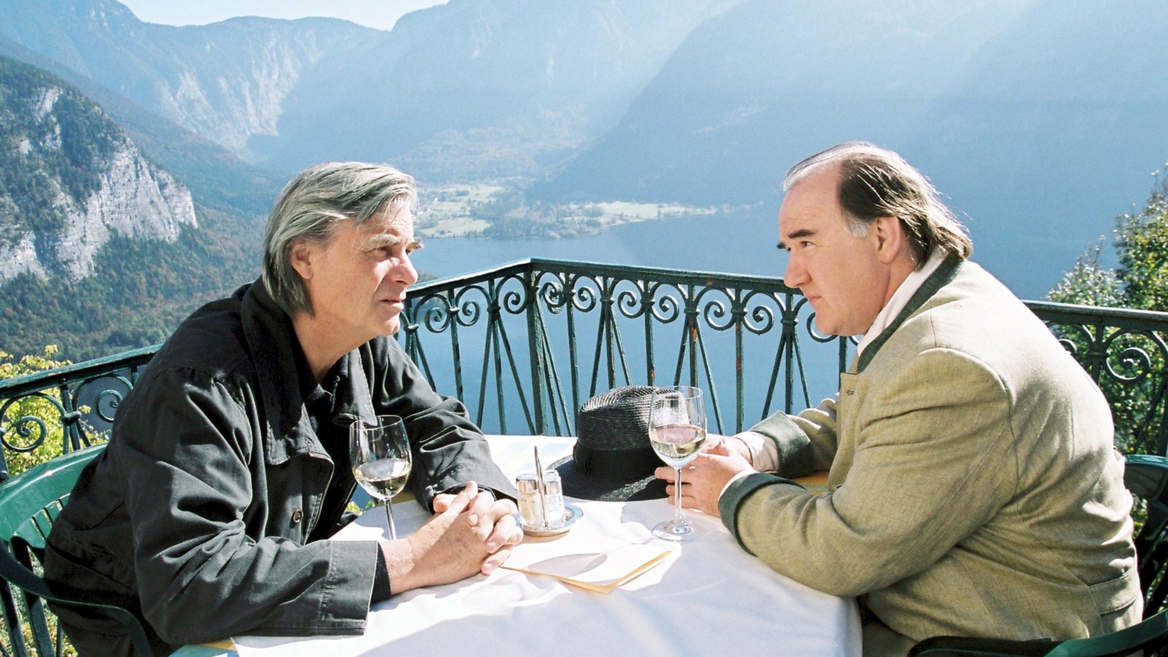 "Daniel Käfer, Die Schattenuhr" - (v.li.): Peter Simonischek (Daniel Käfer), Udo Samel (Eustach Schiller).