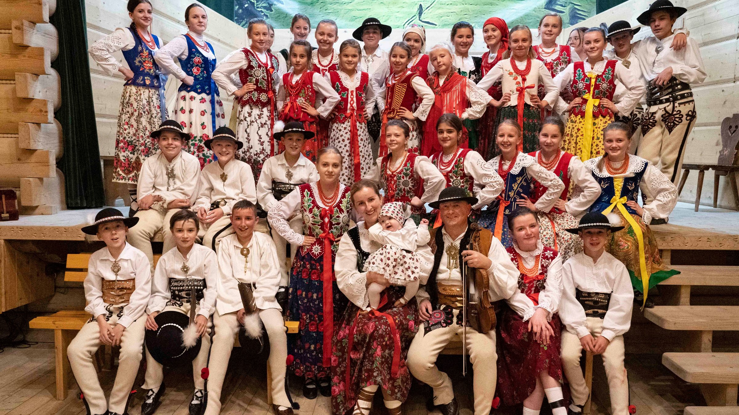 "Die Goralen der polnischen Tatra": Folkloregruppe von Bukowina.