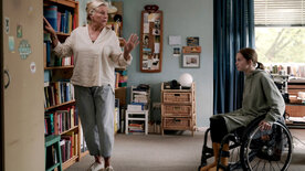 Karla, Rosalie und das Loch in der Wand