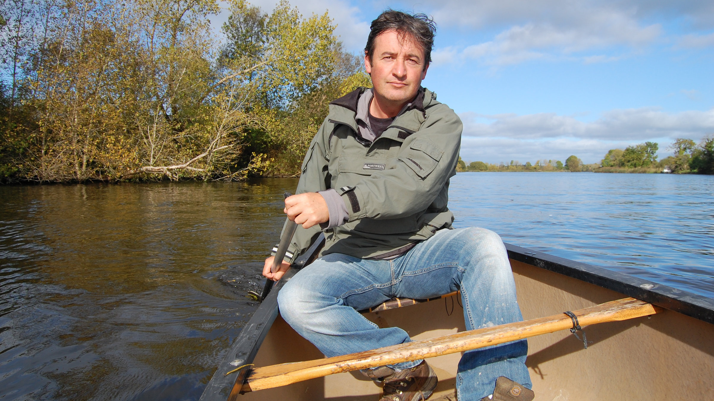 "Shannon - Geheimnisvoller Fluss im Herzen Irlands": Moderator Colin Stafford Johnson auf dem Fluss Shannon