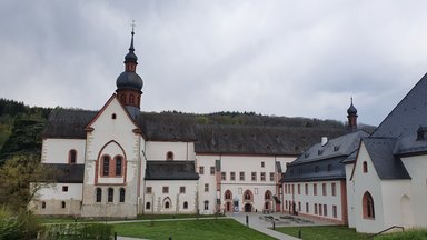 Gottesdienst - In Der Mitte Ein Garten