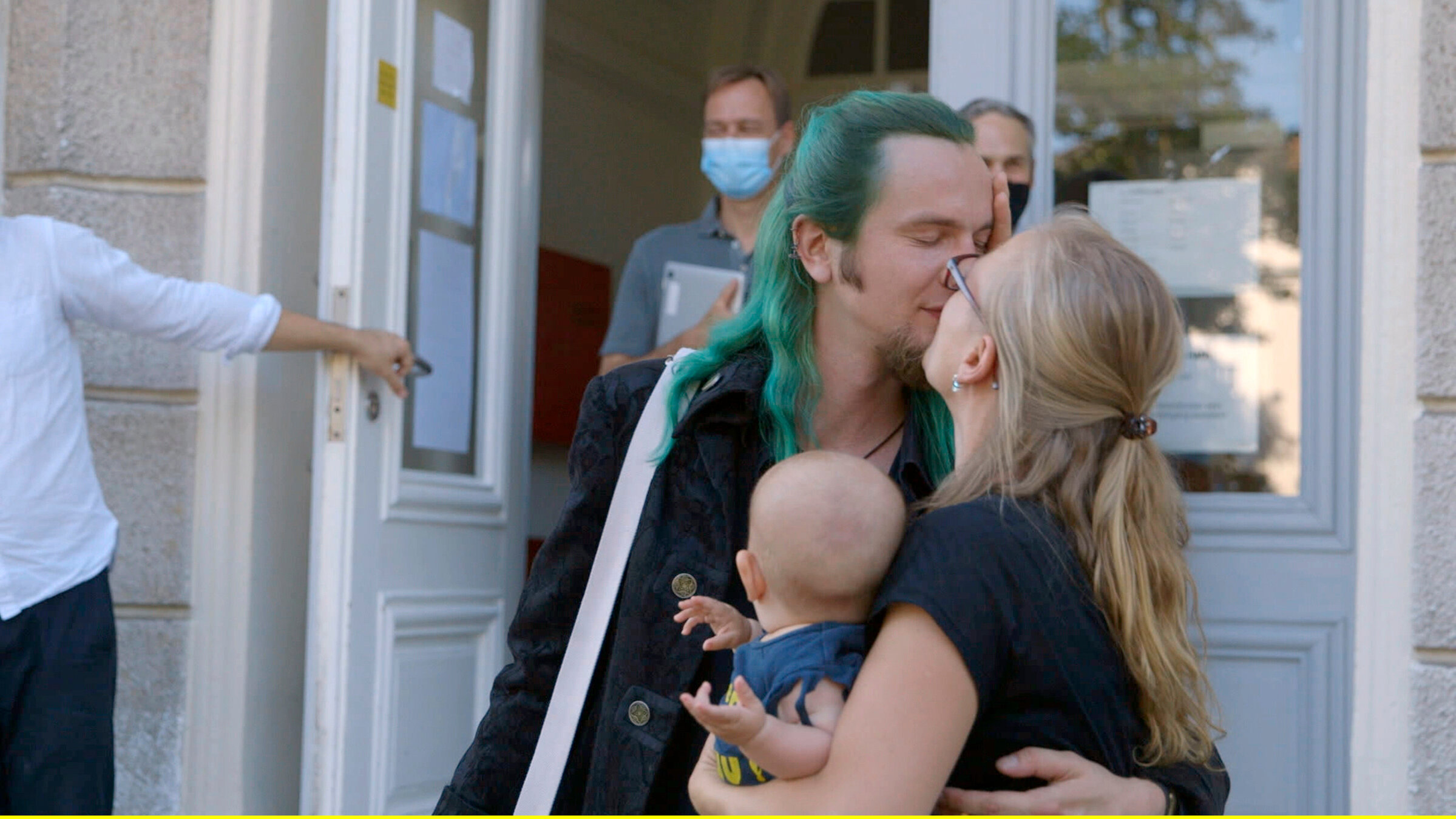 "Wie die Liebe geht": Benni und Nici während der Feierlichkeiten zur Doktorarbeit.