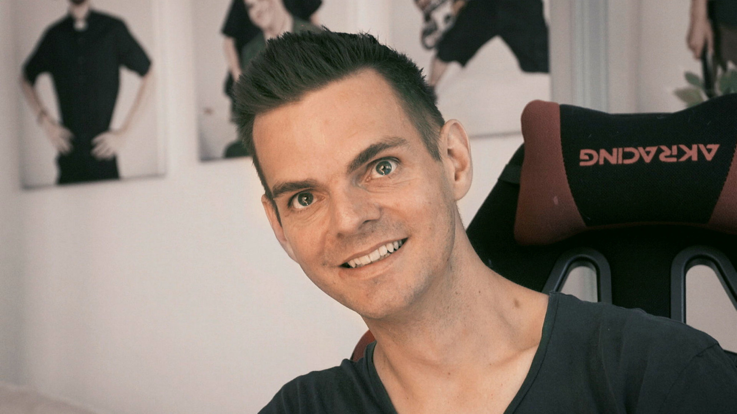 "Chronisch krank": Porträtfoto von Radiomoderator Robin Rehmann